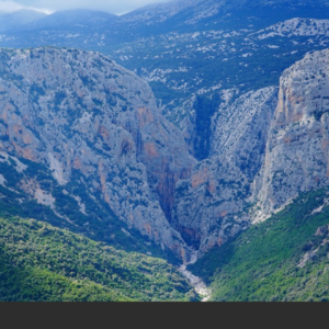 L’abbraccio del Maestrale - Viaggio in moto nell'isola senza tempo - immagine 12