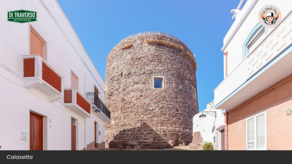 L’abbraccio del Maestrale - Viaggio in moto nell'isola senza tempo